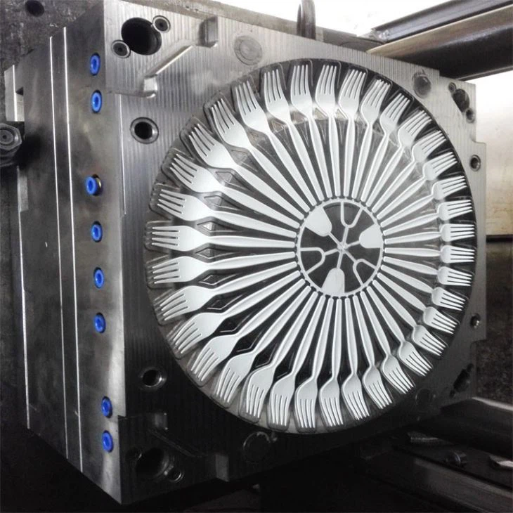 khuôn ép phun 40 khoang cho thìa nĩa nhựa, gia công khuôn ép nhựa, xưởng gia công khuôn ép nhựa, dịch vụ chế tạo khuôn