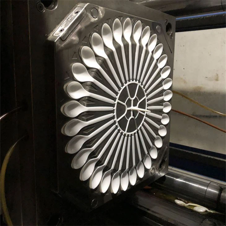 khuôn ép phun 40 khoang cho thìa nĩa nhựa, gia công khuôn ép nhựa, xưởng gia công khuôn ép nhựa, dịch vụ chế tạo khuôn