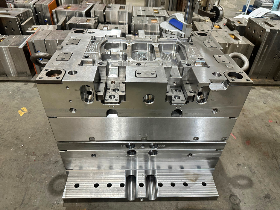 Nhà máy sản xuất khuôn ép nhựa úy tín số 1 tại Việt Nam Nhà máy sản xuất khuôn ép nhựa úy tín số 1, nhà máy sản xuất khuôn ép nhựa, khuôn ép nhựa, gia công khuôn ép nhựa, xưởng sản xuất khuôn ép nhựa, khuôn mẫu, chế tạo khuôn, thiết kế khuôn, khuôn