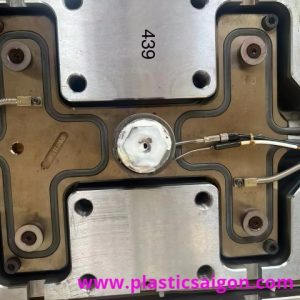 Khuôn nắp nhựa lật theo yêu cầu giá tốt, khuôn nắp lật, khuôn nắp nhựa, khuôn nắp giá rẻ, xưởng gia cong khuôn, khuôn ép nhựa, gia công khuôn theo yêu cầu, nhận làm khuôn, khuôn mẫu ngành nhựa, khuôn giá rẻ