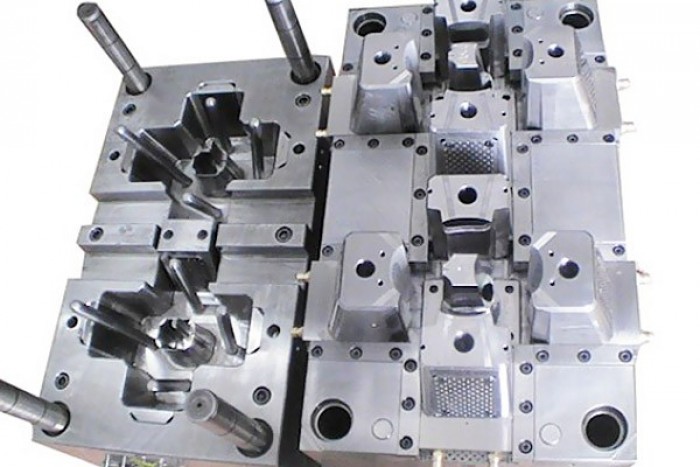 loi ich cua ep phun nhua