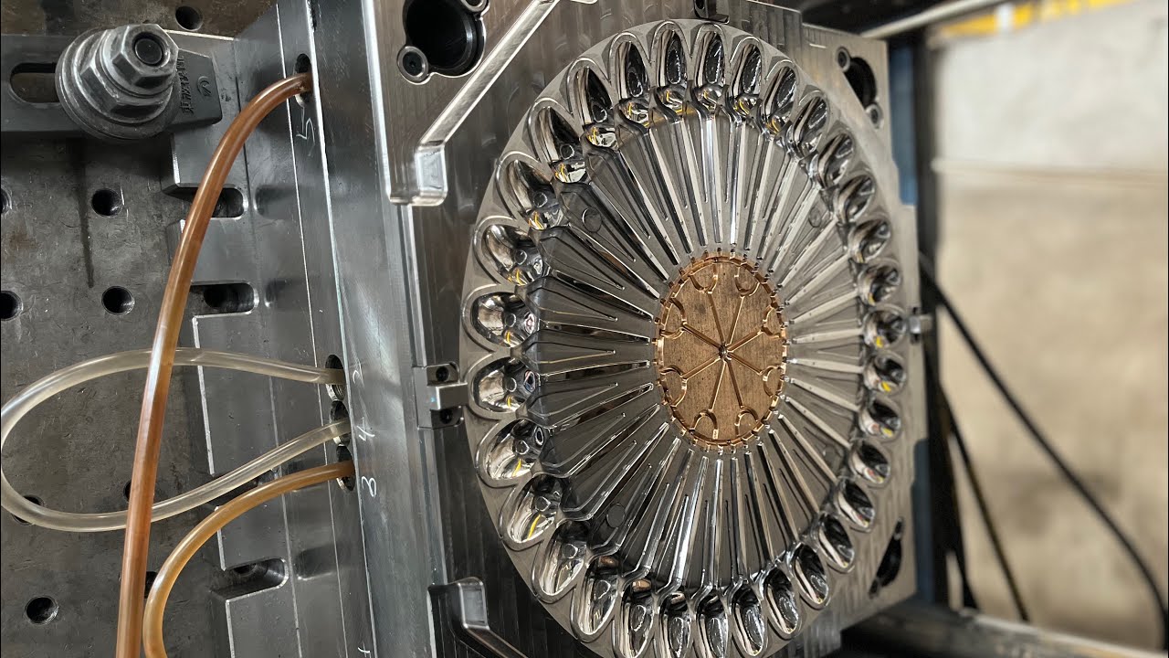 khuôn ép phun 40 khoang cho thìa nĩa nhựa, gia công khuôn ép nhựa, xưởng gia công khuôn ép nhựa, dịch vụ chế tạo khuôn