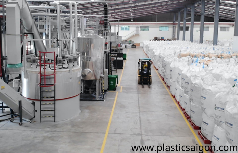 Công nghệ sản xuất nhựa tái chế thân thiện với môi trường www.plasticsaigon.com 1 1