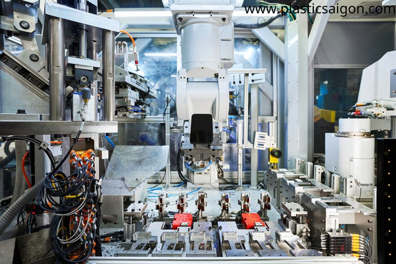 www.plasticsaigon.com 2 1