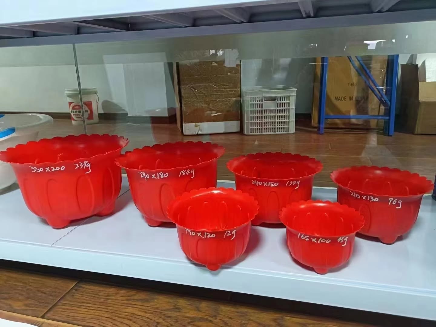 Thùng Nhựa Đựng Thực Phẩm An Toàn 2026: Lựa Chọn BPA-Free Tốt Nhất - Khuôn chậu hoa