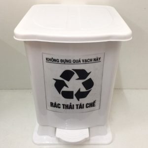 Thùng rác nhựa đạp chân 20 lít HDPE màu trắng tiện lợi - hình 1