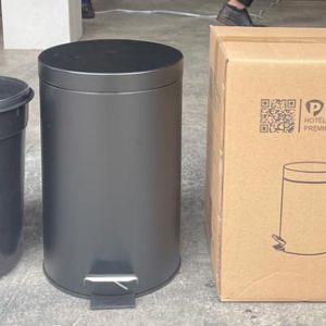 Thùng rác sơn đen đạp chân tròn 5L Plasticsaigon - anh san pham