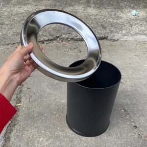Thùng rác thép sơn đen không nắp Ø25 Plasticsaigon - anh san pham