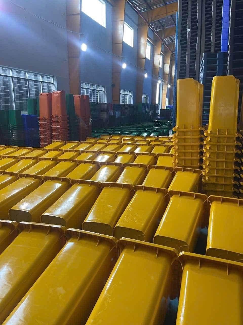 Thùng rác công cộng ngoài trời nhựa HDPE bền bỉ chống nắng mưa