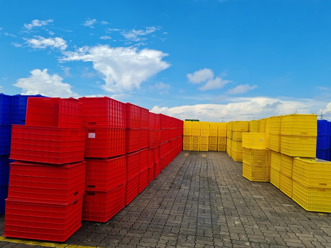 Xô Nhựa Sẵn Kho Giá Tốt – Đa Dạng Dung Tích, Phụ Kiện Ống Nhựa HDPE