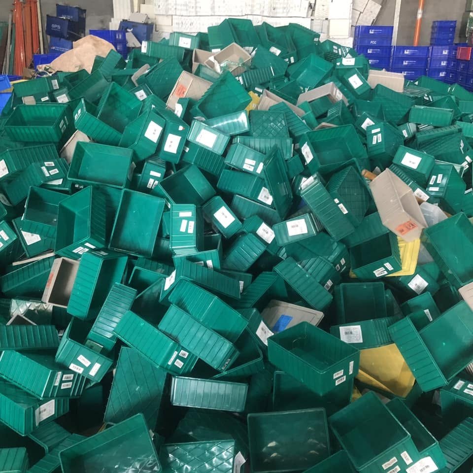 Bàn nhựa vuông tiện lợi - Giải pháp nhựa gia dụng bền bỉ tại Việt Nam